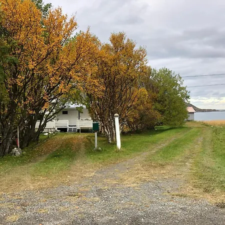Holiday home Hus Med Midnattssol Havutsikt